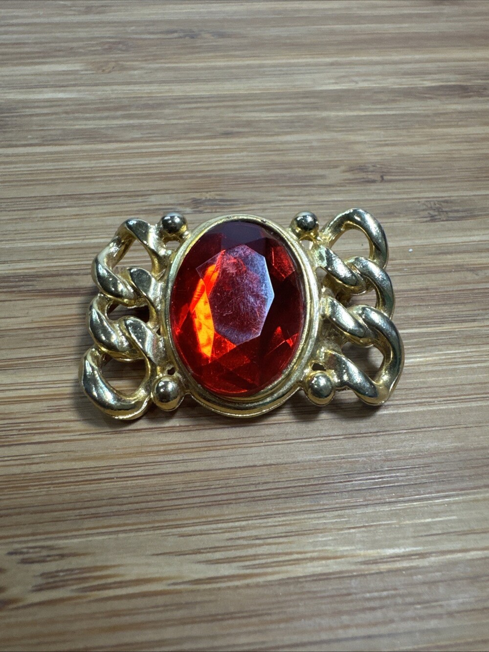 Vintage Red Faceted Glass Brooch Gold Tone Large Oval Stone Statement Pin